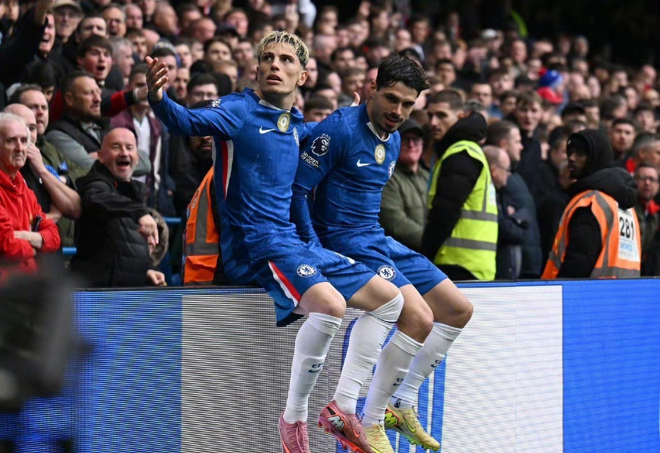 C罗补时进球 上演关键先生（C罗补时破门 再显关键先生本色）