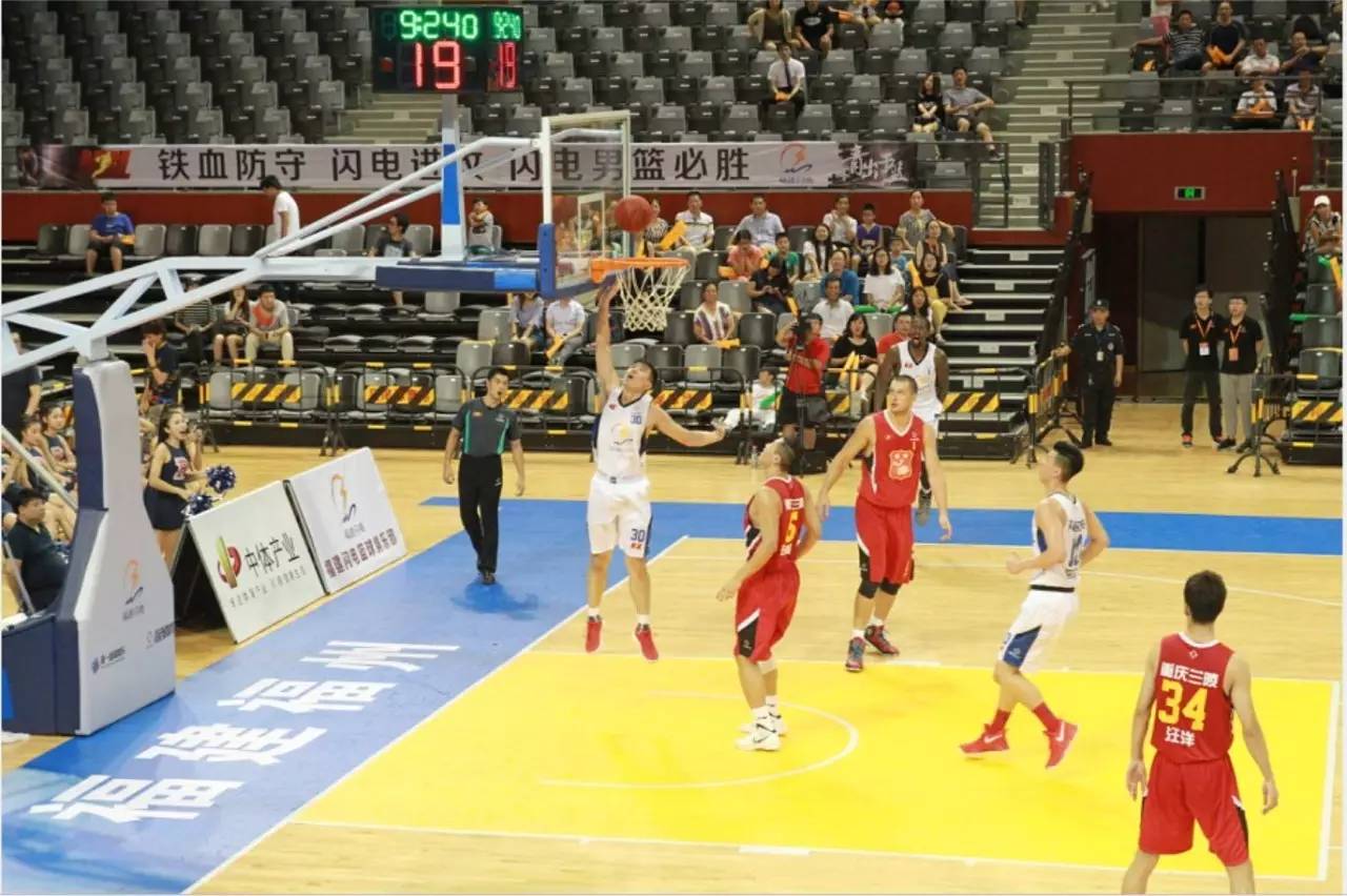 13球，伊尔迪兹21岁前意甲进球数并列尤文队史第七位（伊尔迪兹21岁前意甲进13球，位列尤文队史并列第七）