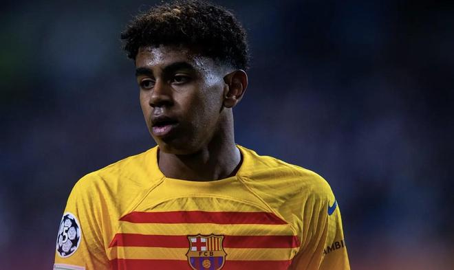 意甲半场：拉比奥世界波，托莫里送点，都灵2-1米兰（半场战报：拉比奥轰世界波，托莫里送点，都灵暂2-1领先米兰）