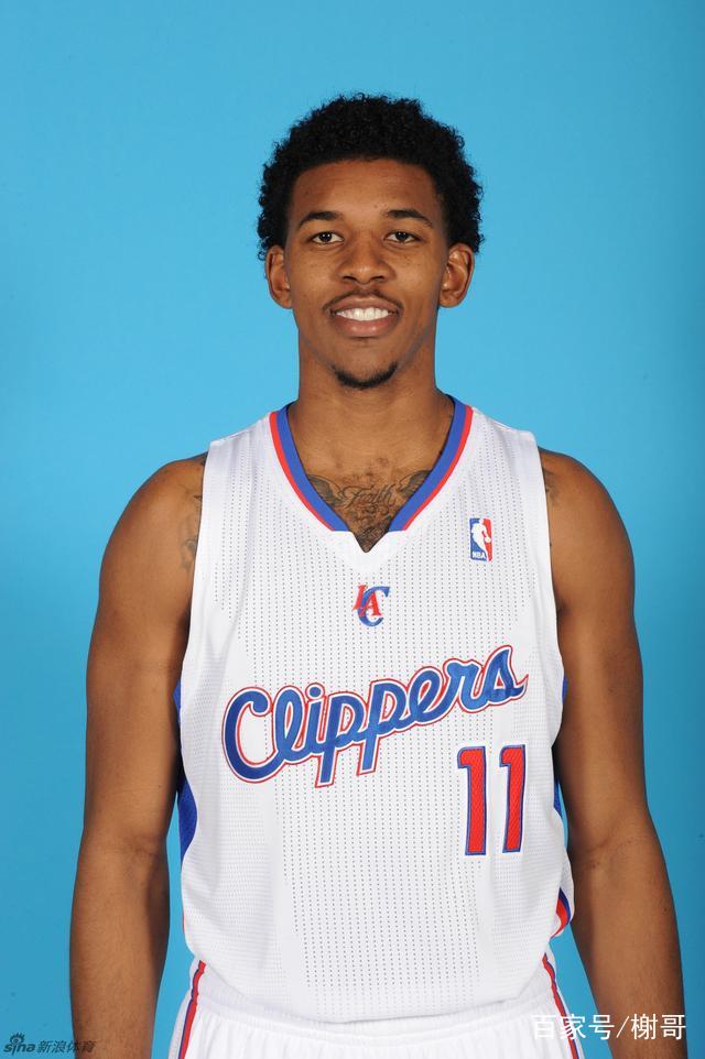 板凳发力！庞峥麟首节5中5独得13分 三分2中2（替补发威！庞峥麟首节5投5中砍13分，三分2投2中）