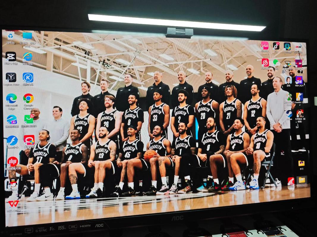 诺丁汉森林客战利物浦赛前，主帅戴奇携多名球员前往祭奠若塔（利物浦战前，诺丁汉森林主帅戴奇携多名球员悼念若塔）