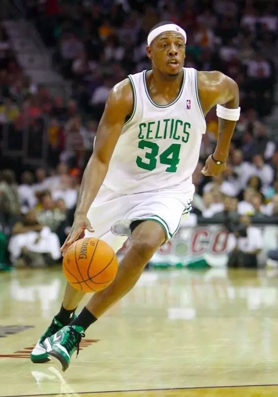 2025／26赛季英超：萨拉赫想不想留队？斯洛特留下悬念（英超2025／26前瞻：萨拉赫去留未定，斯洛特悬念未解）