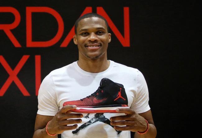 青训球员获得首发机会，表现不俗（青训小将首发登场，发挥亮眼）