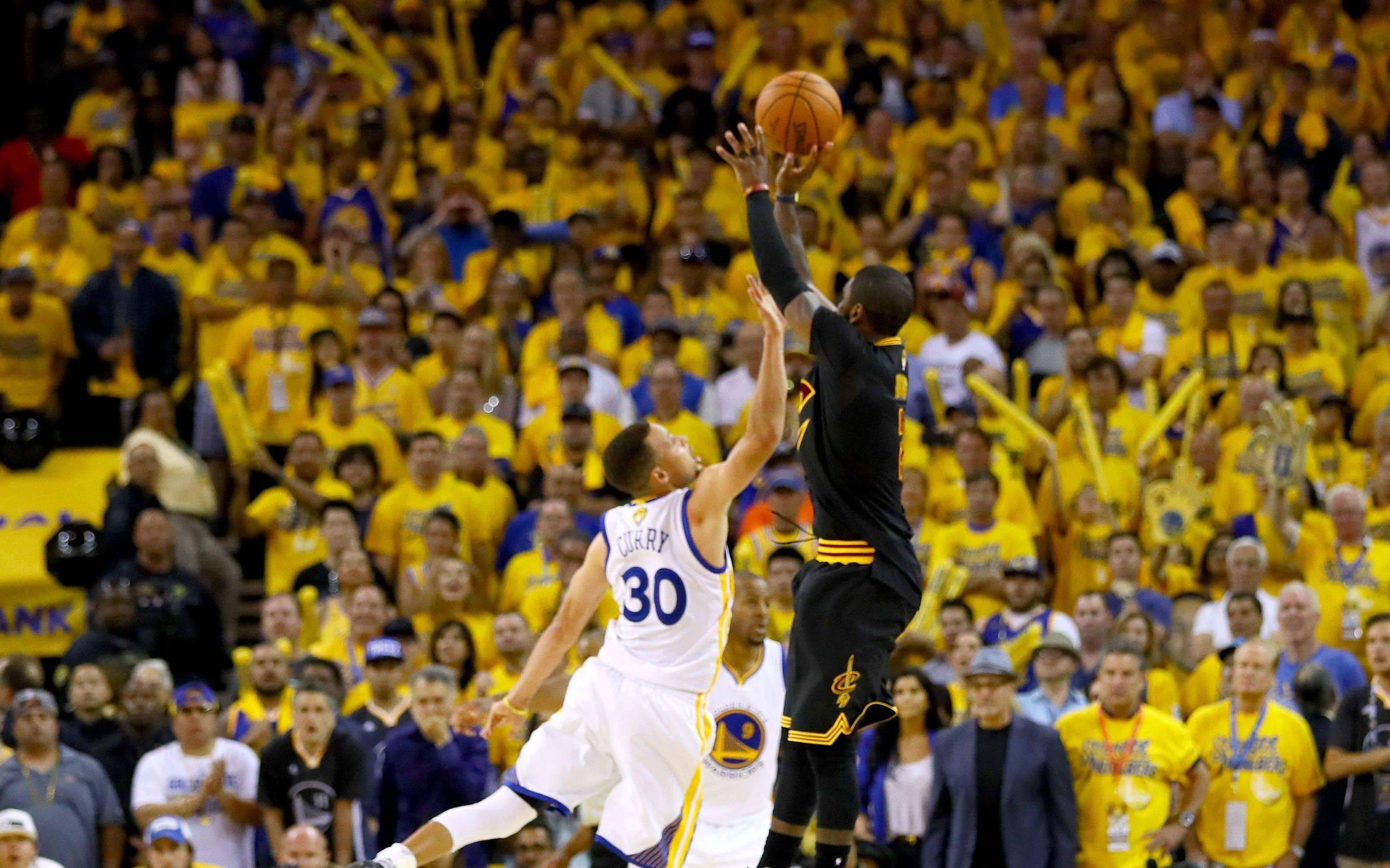 未满21岁意甲赛季至少前15场打进5球，伊尔迪兹比肩皮耶罗（未满21岁便在意甲前15轮打入5球，伊尔迪兹追平皮耶罗）